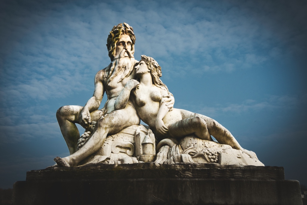 Statue Vater Rhein und Mutter Mosel in Koblenz
